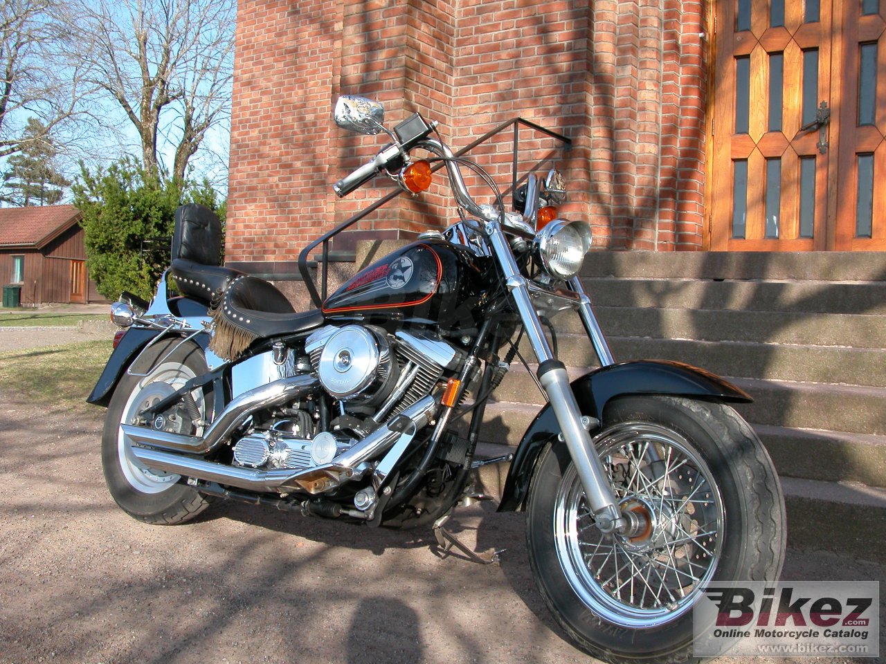 Big  1340 softail custom picture and wallpaper from Bikez.com